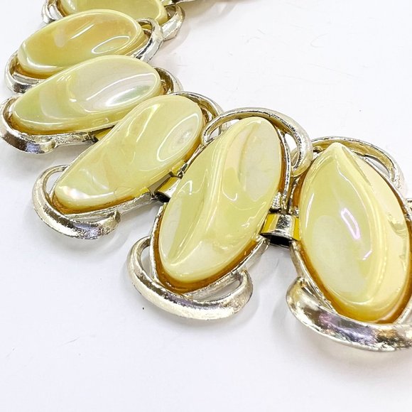 Chunky Iridescent Yellow Bright Gold Tone 7” Statement Bracelet - Picture 4 of 8